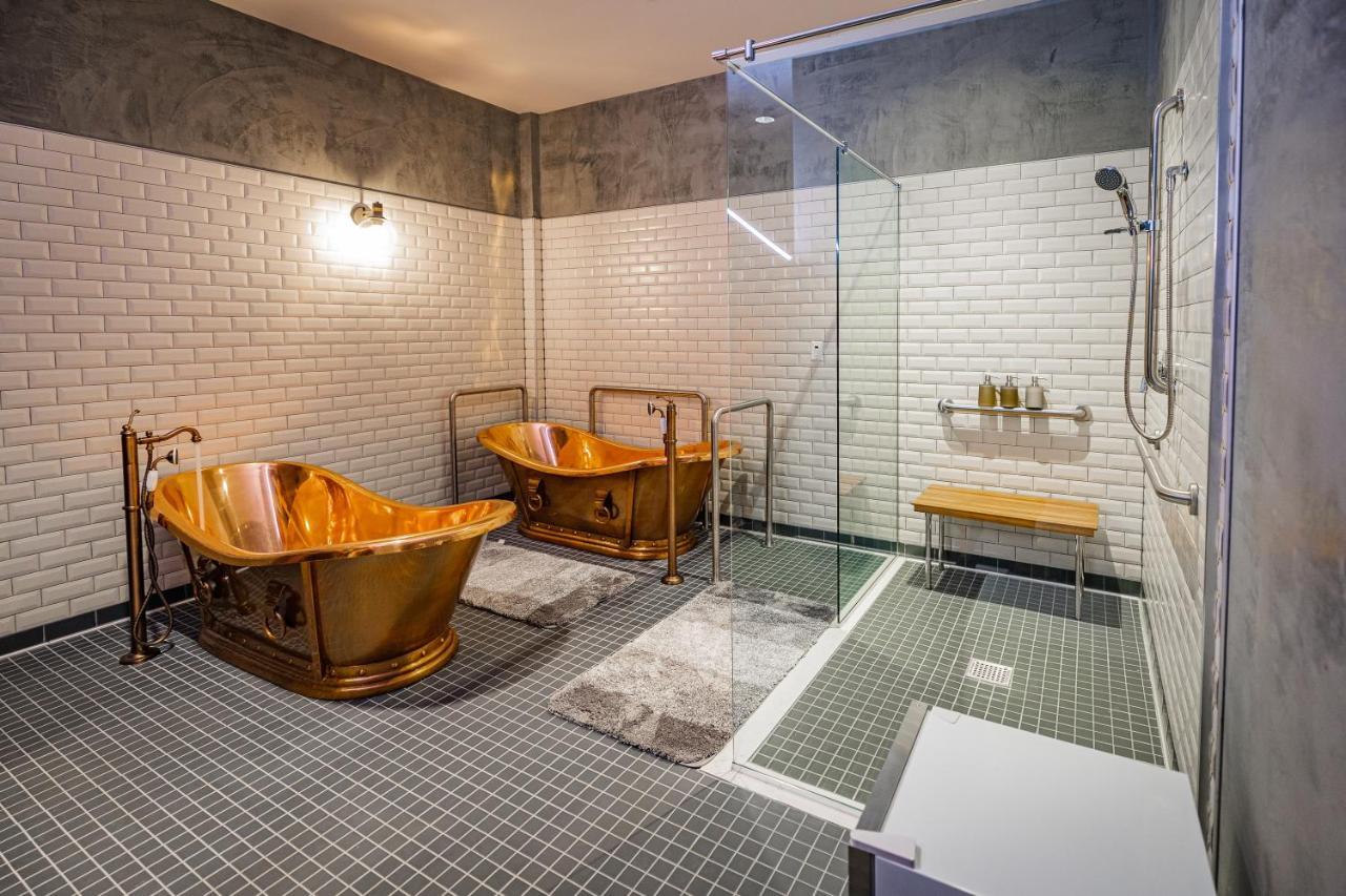 Pivovar Hotel Waco Ngoại thất bức ảnh