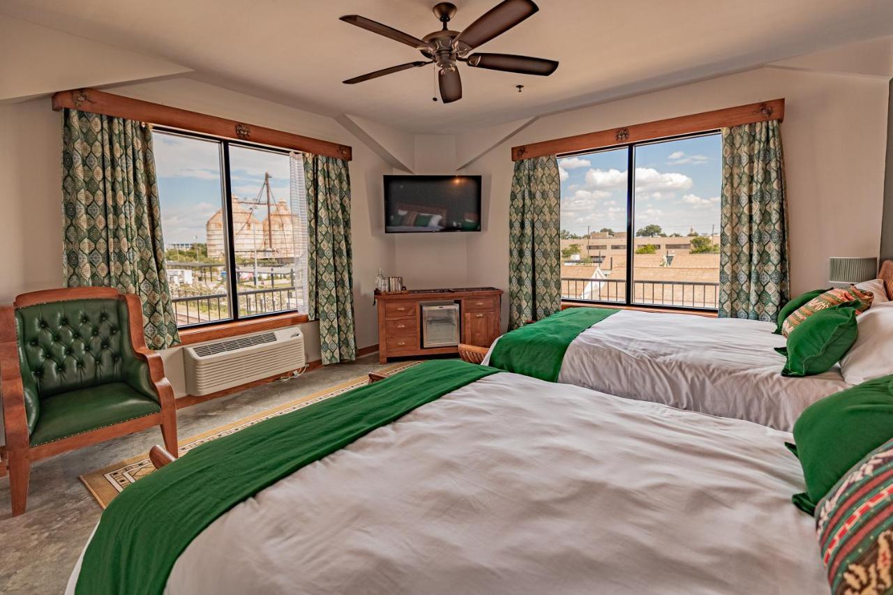 Pivovar Hotel Waco Ngoại thất bức ảnh